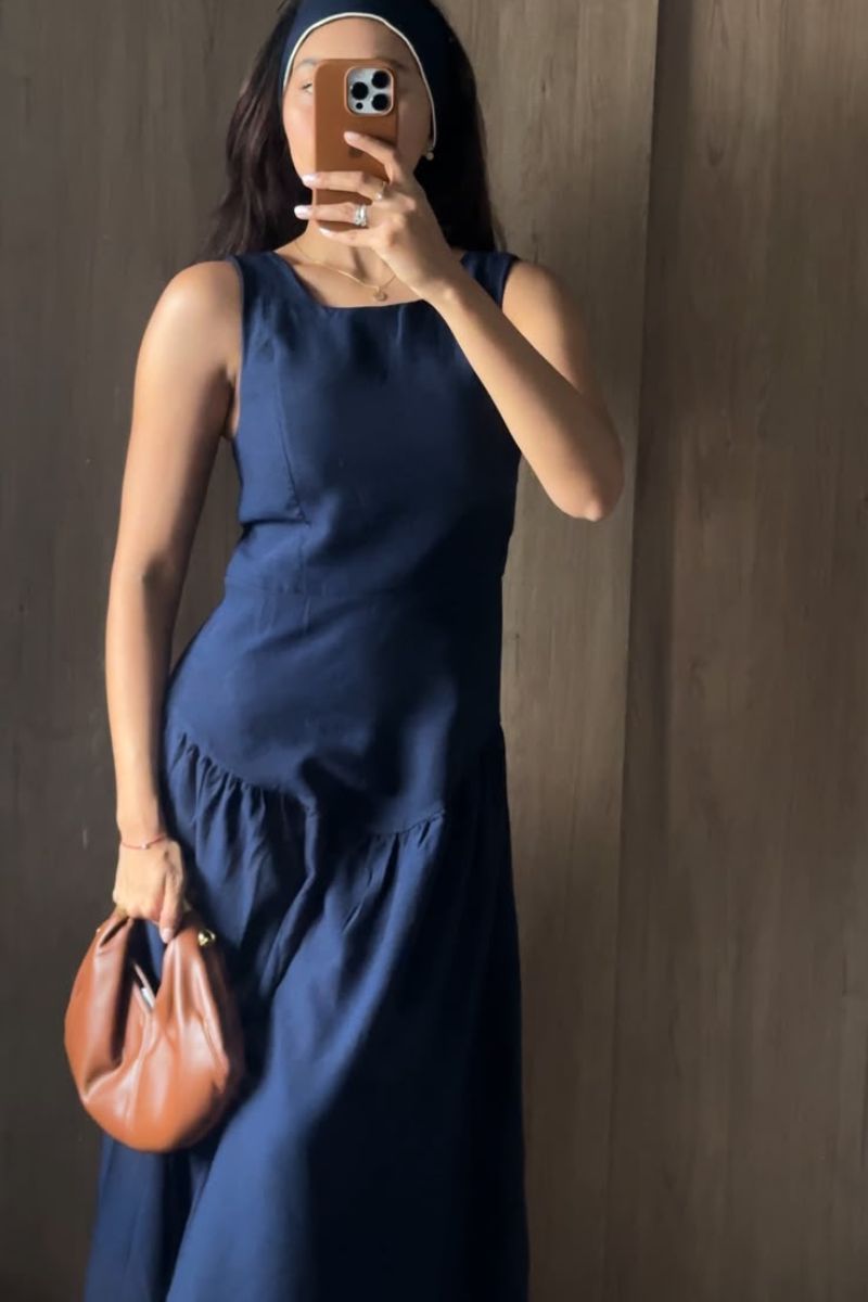 Vestido Midi Clássico Alça Larga