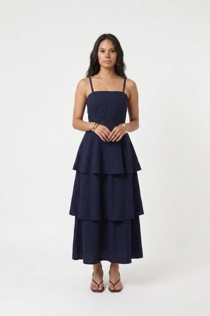 Vestido Midi Clássico Babado