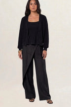 Calça Pantalona transpasse fivela