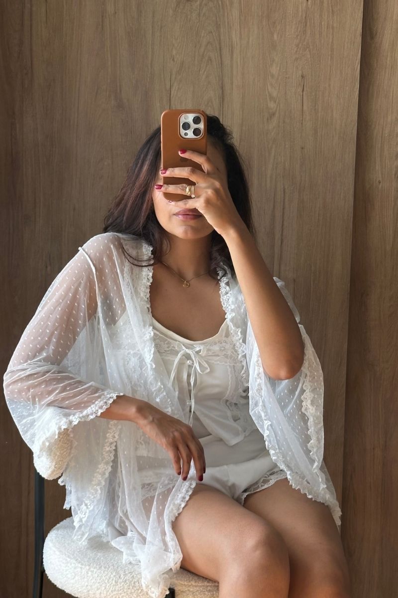 Pijama Conjunto Shorts e Bata Rendada