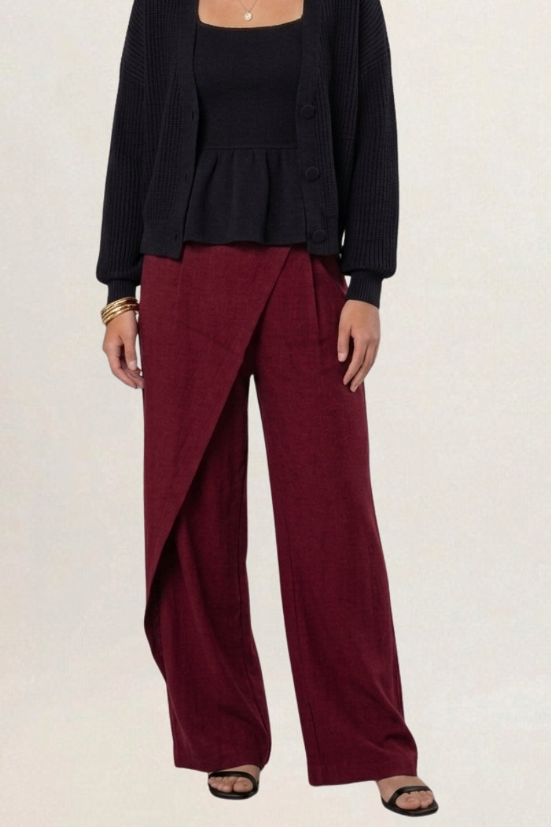 Calça Pantalona transpasse fivela