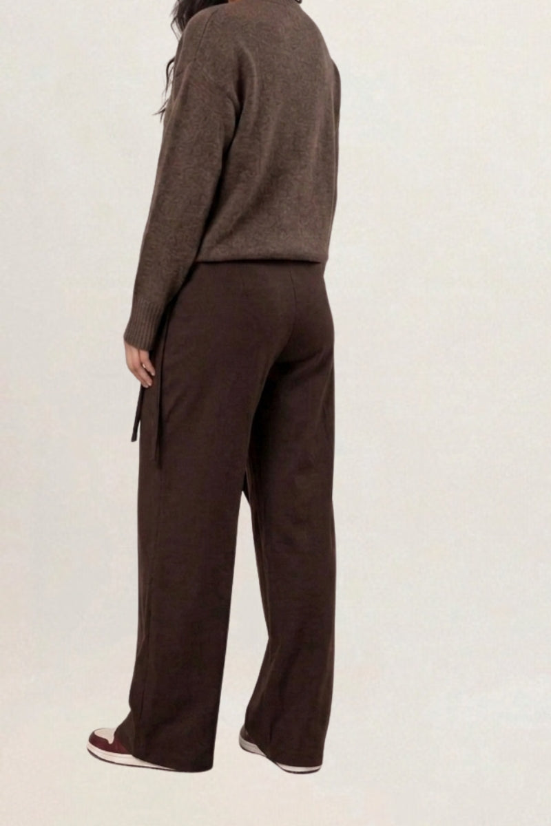 Calça Pantalona transpasse fivela