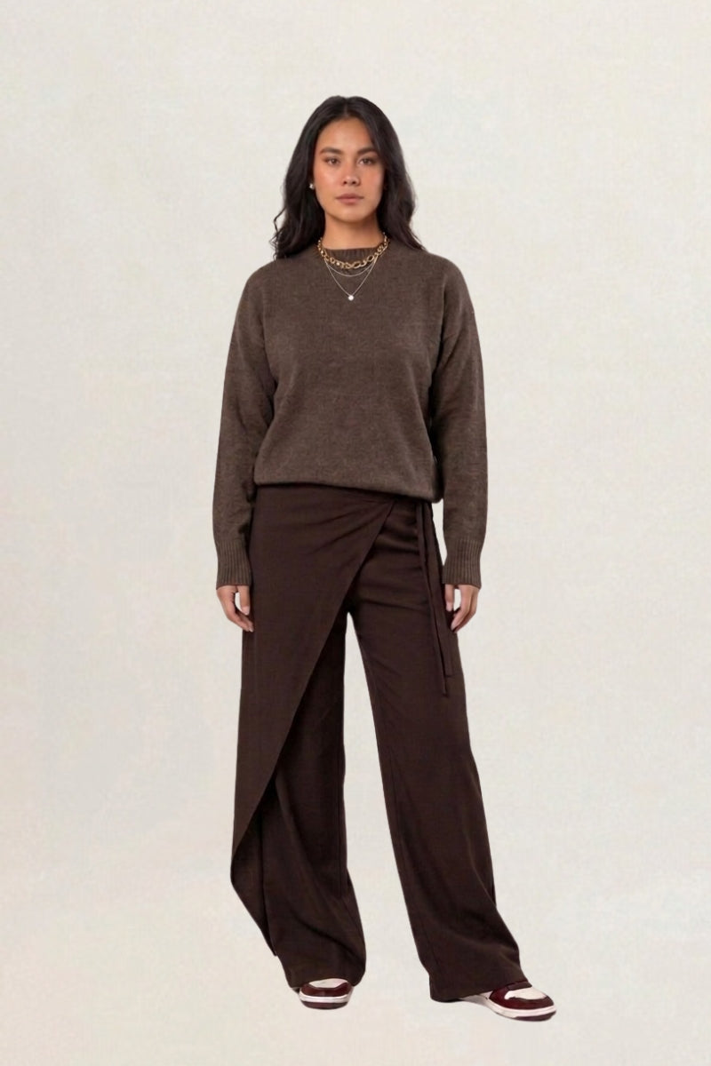 Calça Pantalona transpasse fivela