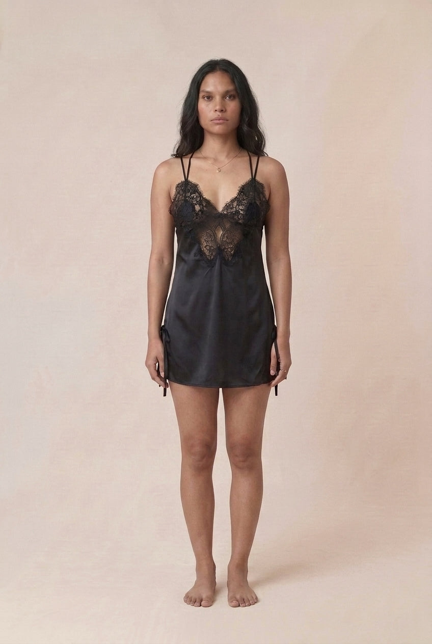 Camisola Renda Acetinada